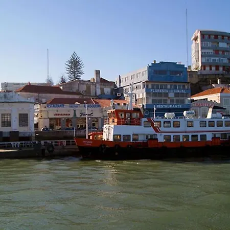 Casa Quinta Da Alegria 阿尔马达